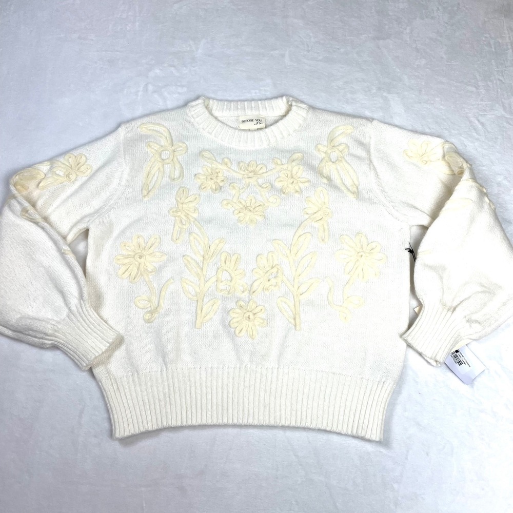 Before You With Love Sweater Womens Large Ivory NWT Floral Embroidered Knit